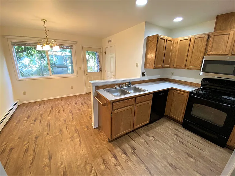 209 E 18th Ave #3 — Photo 6