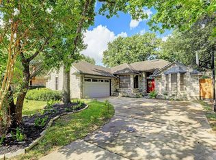 8207 Pine Falls Dr, Houston, TX 77095