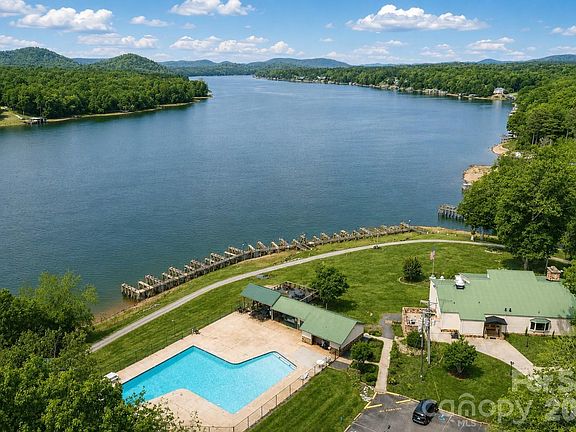 2nd image of 111 Bryson Ct