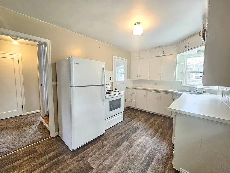 2704 W Garland Ave — Photo 7