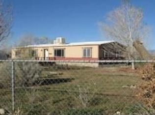 8201 Stagecoach Ln, Mojave, CA 93501