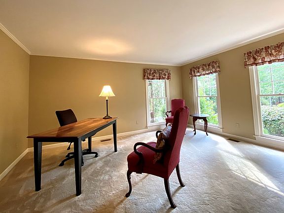 5th image of 407 Gatewood Dr