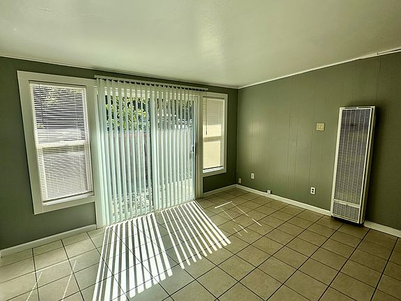 2nd image of 1851 E 8th St #4