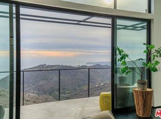 2945 Seabreeze Dr, Malibu, CA 90265