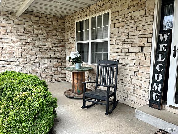 2nd image of 104 La Vista Dr