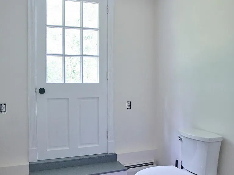 124 Hill Rd — Photo 33