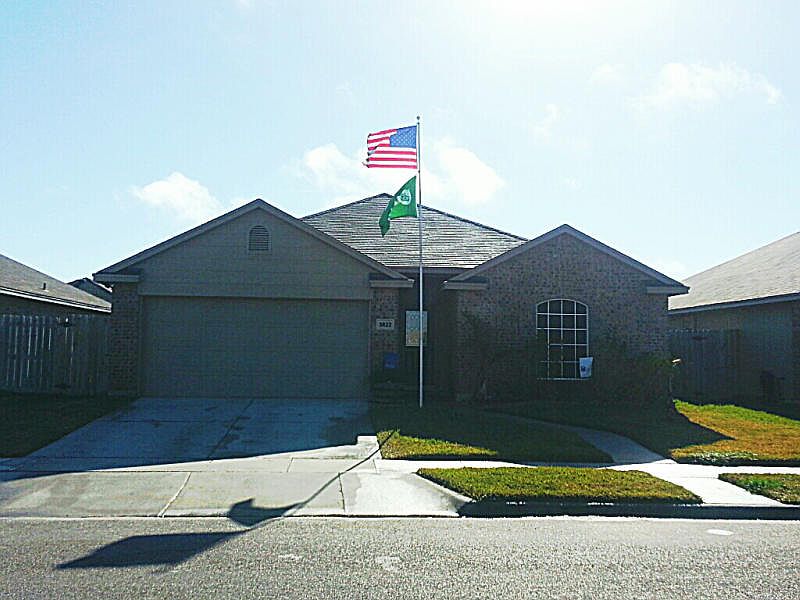 1st image of 3822 Las Bahias Dr