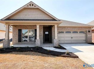 15626 Ironcrest Dr NW, Harvest, AL 35749