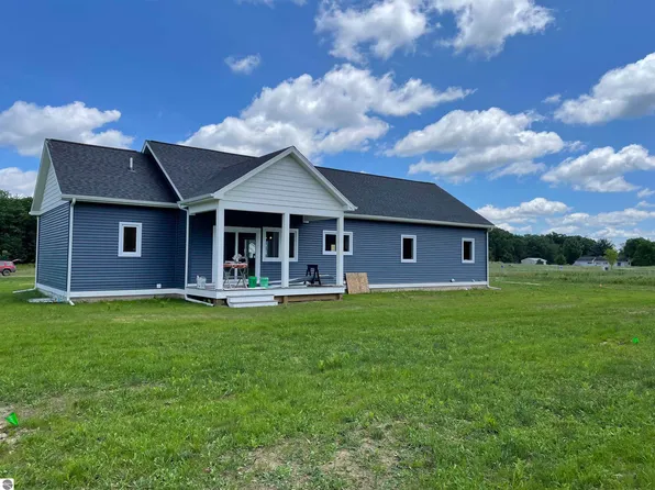 1738 Mary Lou Mnr #4, Interlochen, MI 49643