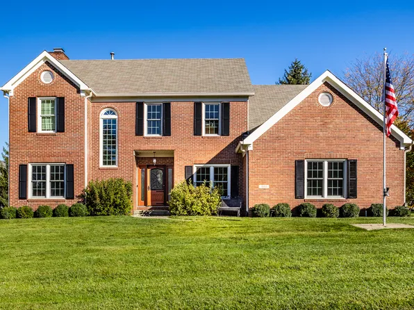 9188 Oak Knoll Ln, Fishers, IN 46037