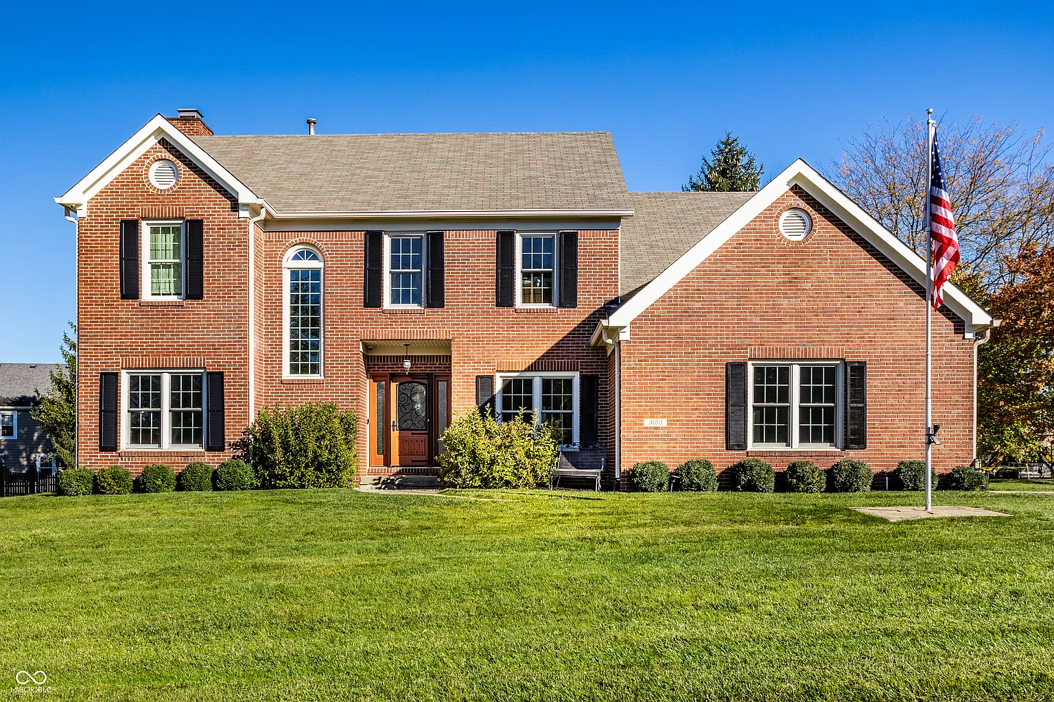 9188 Oak Knoll Ln photo 1