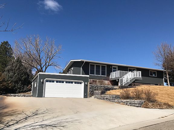 905 N Monroe Ave, Pierre, SD 57501 MLS 22105 Zillow 905 N Monroe Ave, Pierre, SD 57501 MLS 22105 Zillow