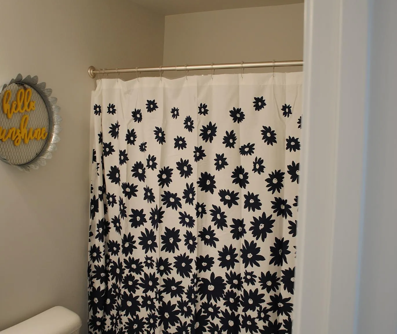 5045 Tura St — Photo 3