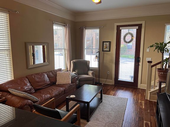 3rd image of 717 N Calhoun St APT 3