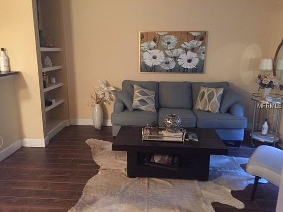 4th image of 206 E South St Unit 1034