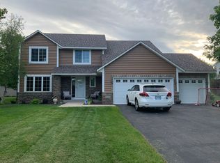 14111 Freeport Ct, Apple Valley, MN 55124