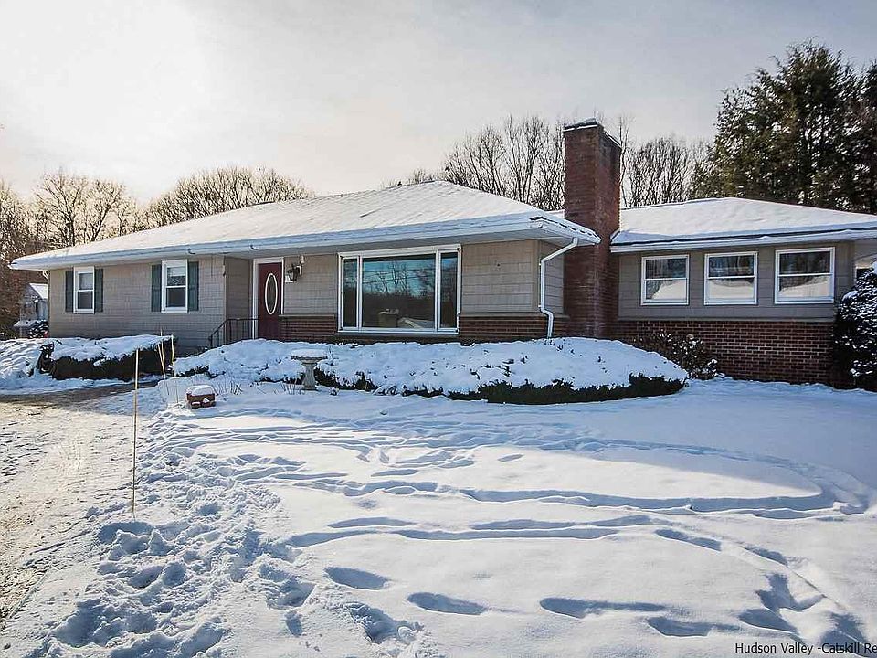 1st image of 134 Altamont Dr
