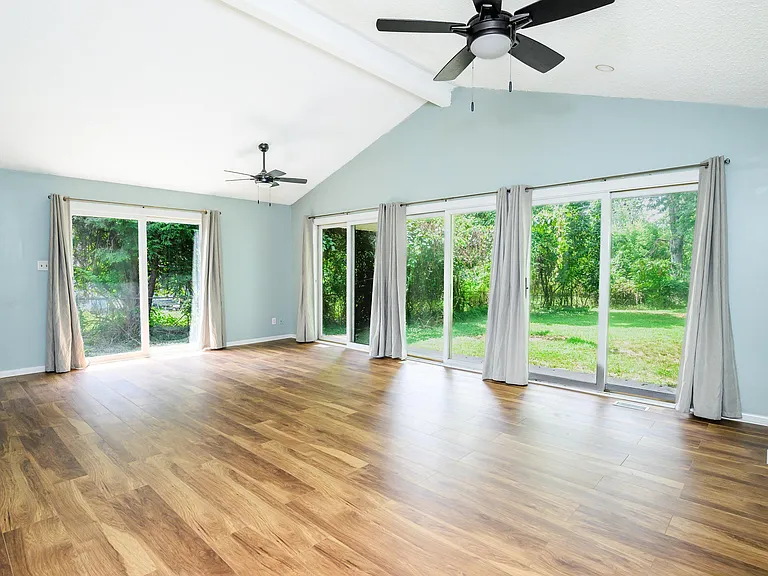 117 N Hillsdale Dr — Photo 14