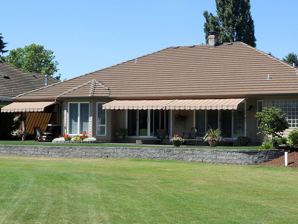 2nd image of 762 Castle Pines Dr N