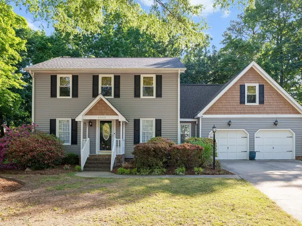 8409 Kestrel Dr, Raleigh, NC 27615