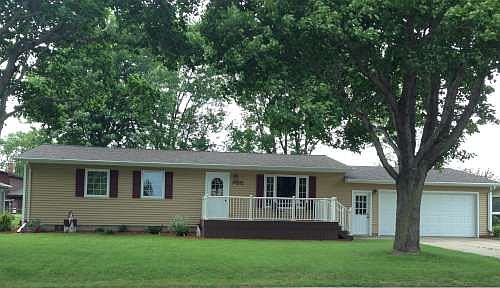 700 Winnie Avenue, Windom, Mn 56101