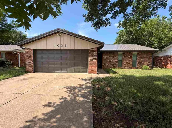 1008 E Franklin Ave, Stillwater, OK 74075