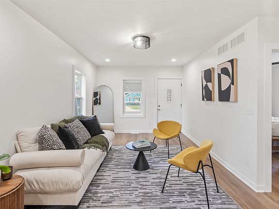 5th image of 2810 Easton Blvd