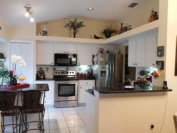 Stainless & Granite Kitchen