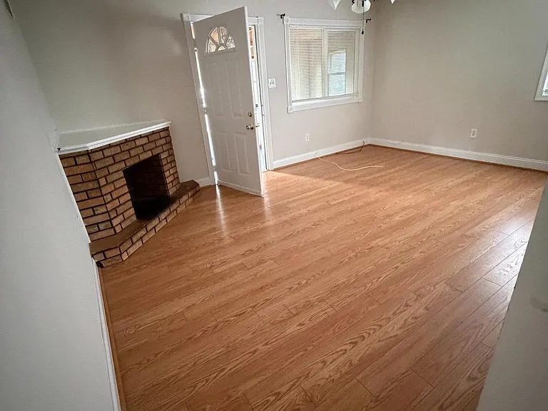 163 Scott Dr — Photo 7