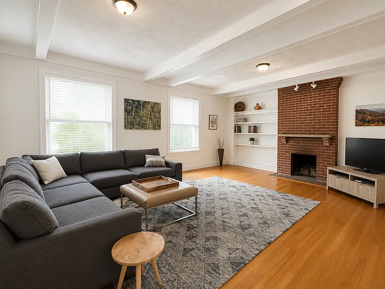 1716 Beacon St #3 — Photo 1