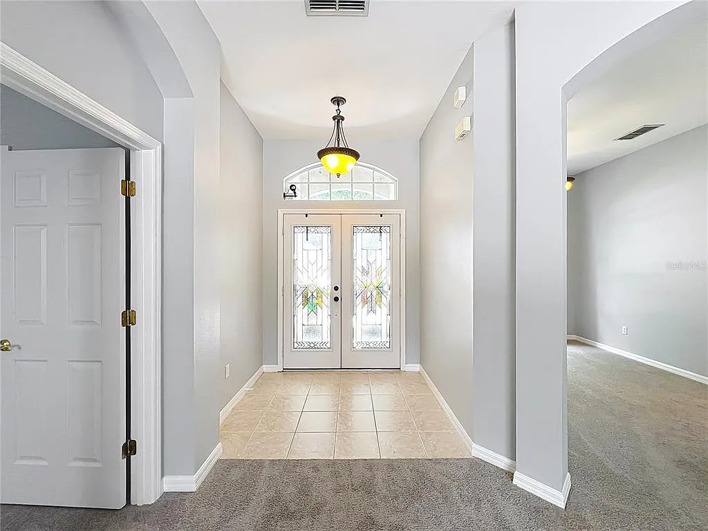 3 bed, 3.5 bath, 1921 sqft, $3,250 — Photo 4