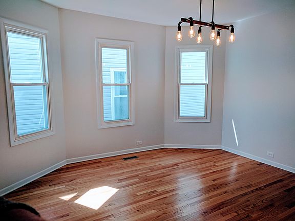 4th image of 1926 N Monticello Ave #1