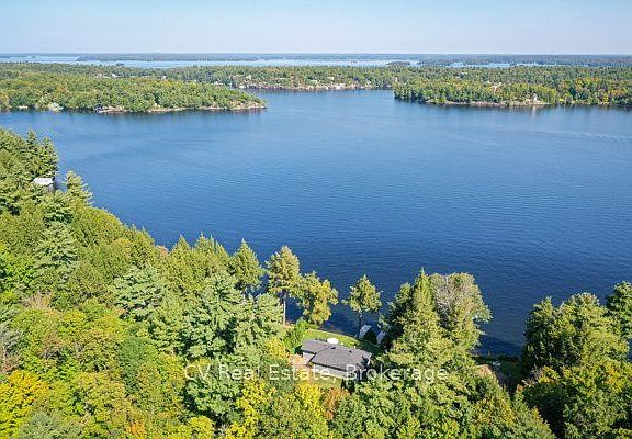 5th image of 1018 Georgina Way #1