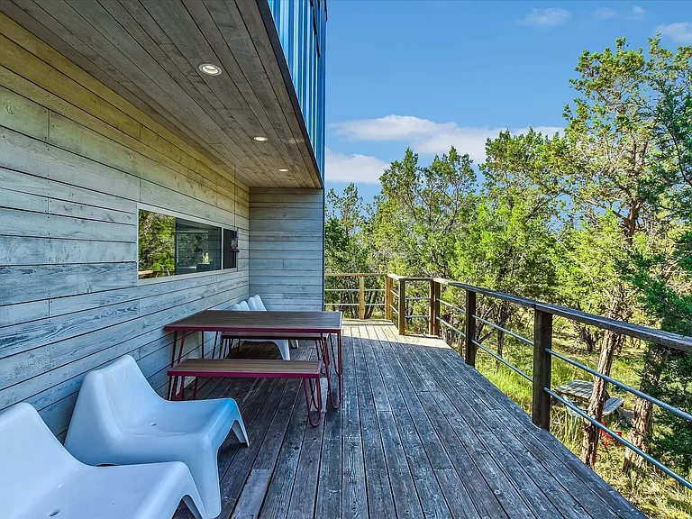 2100 Sandy Point Rd — Photo 9