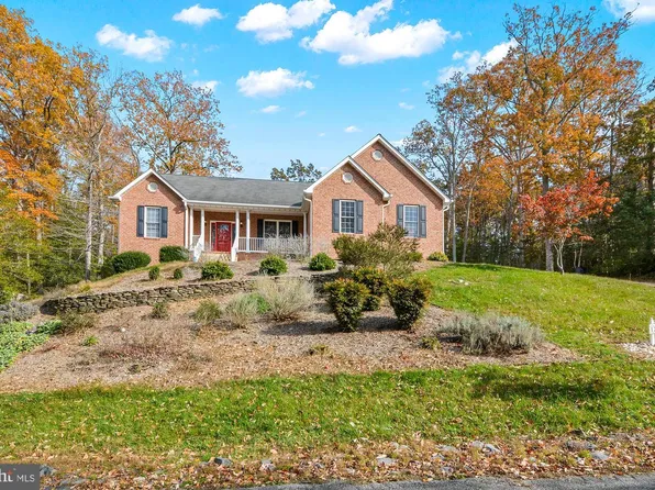 12740 Great Ln, Lusby, MD 20657