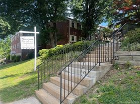 717 Tuckahoe Rd, Yonkers, NY