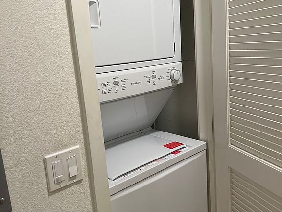 4th image of 11611 Blucher Ave #113A