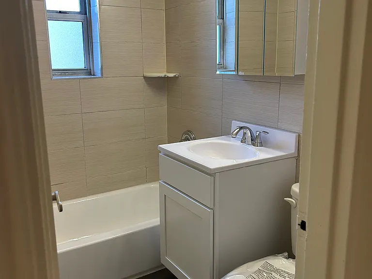 74 Arlo Rd #1A — Photo 6