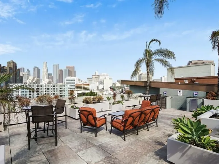 100 S Alameda St #464 — Photo 19
