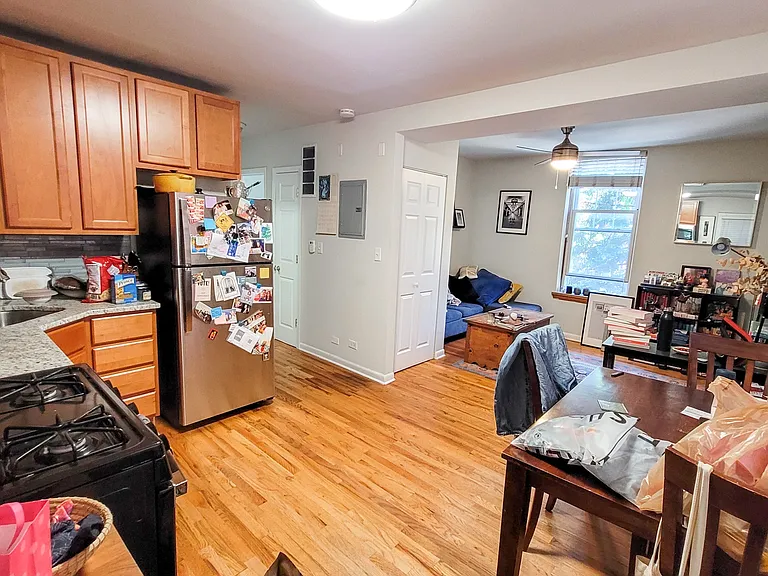 847-57 N. Oakley Blvd./2255 W. Iowa St. — Photo 3