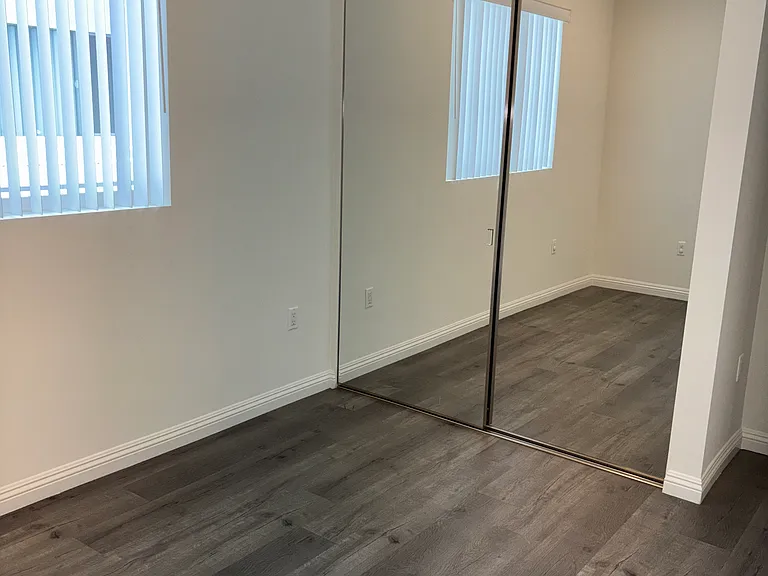 14143 Burbank Blvd #202 — Photo 22