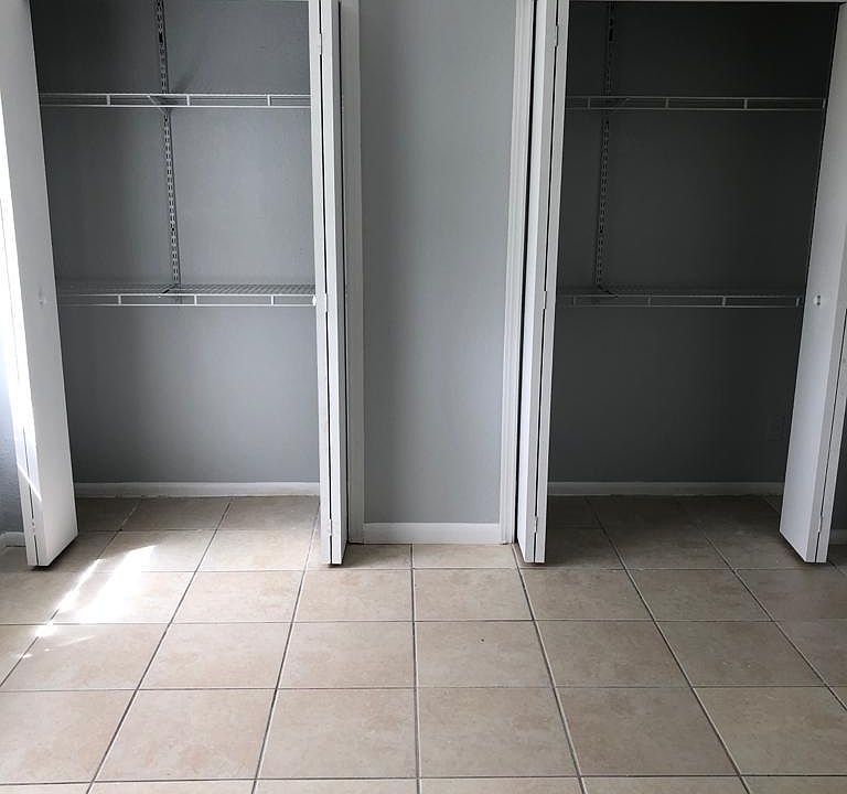 1st image of 211 E Cedarwood Cir #4