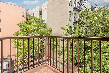 Rented by Living New York