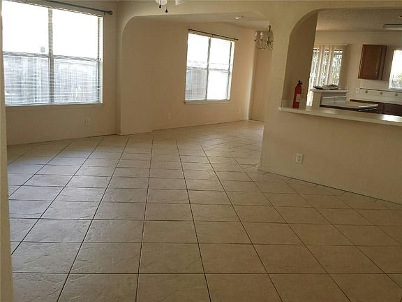 4th image of 9605 Copper Creek Dr