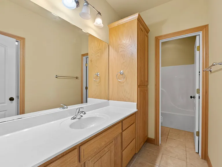 3902 NE Cadbury Ave — Photo 44