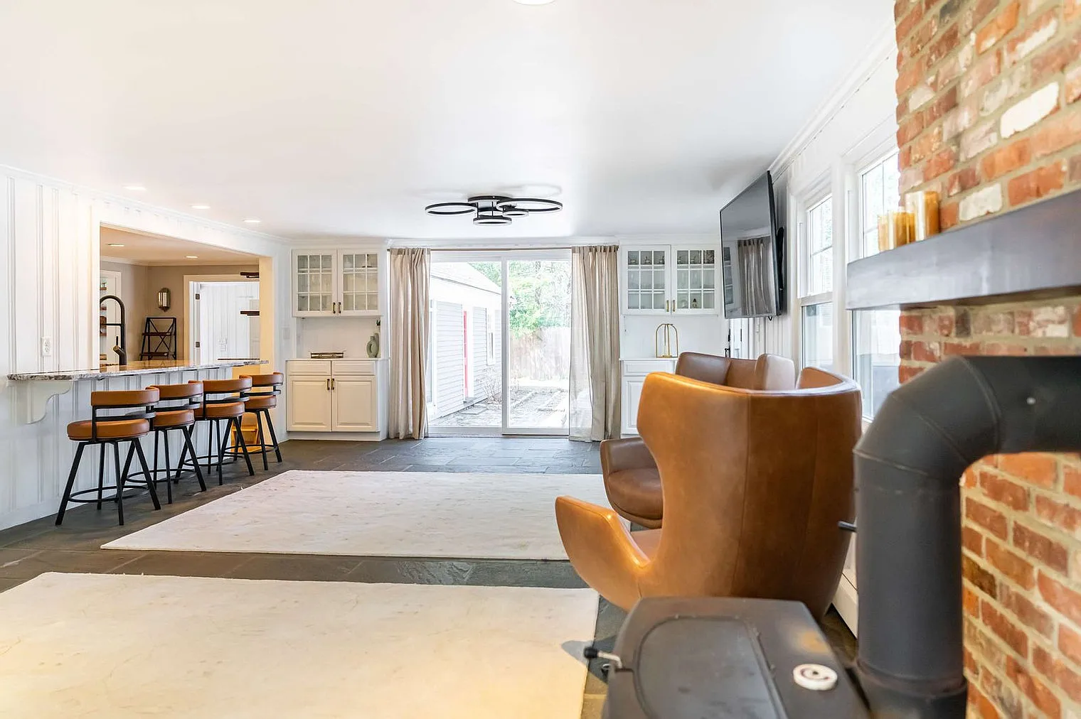 4 bed, 3.0 bath, 3498 sqft, $19,848 — Photo 3