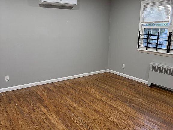 4th image of 21316 102nd Ave APT 2A