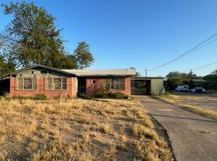 1801 E Lyon St, Laredo, TX 78043