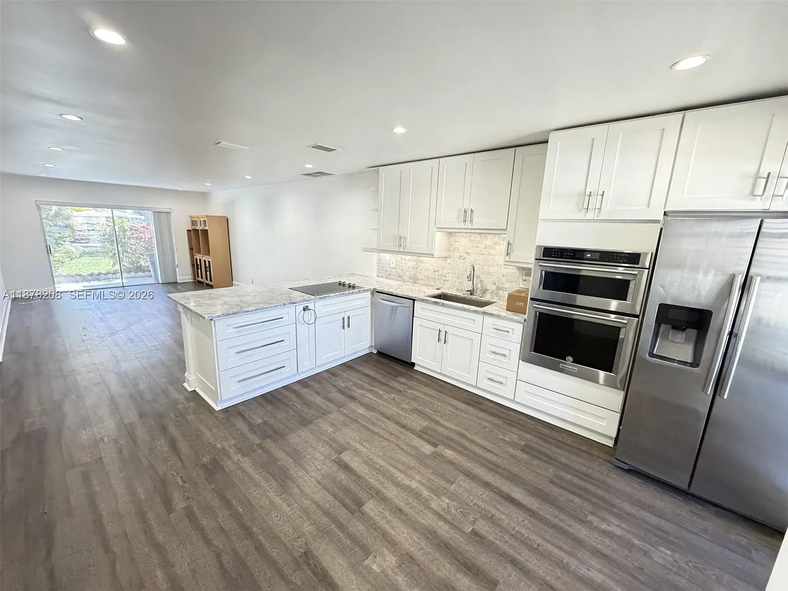 Boca Lakes Condo — Photo 3