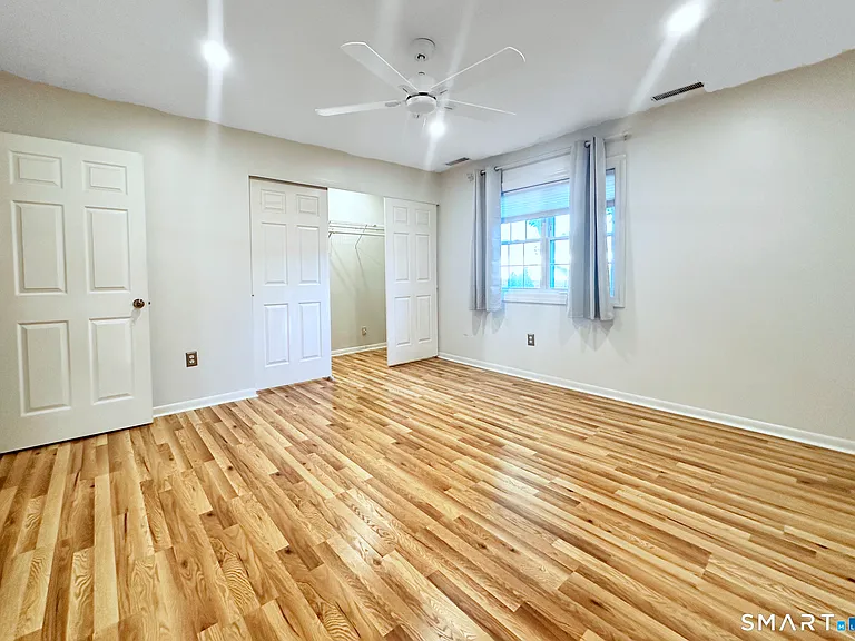 153 Penn Cmn #153 — Photo 12